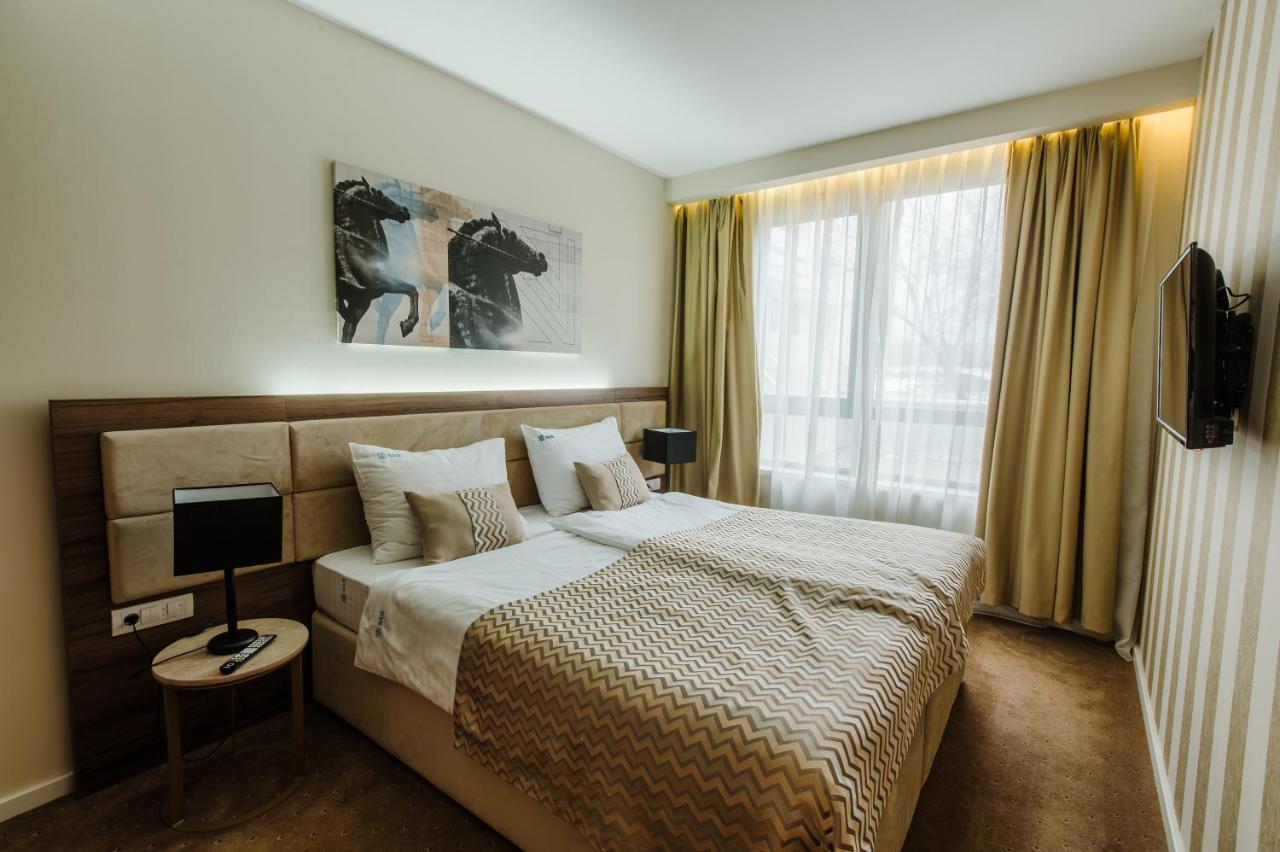 Hotel Nais Ниш Екстер'єр фото