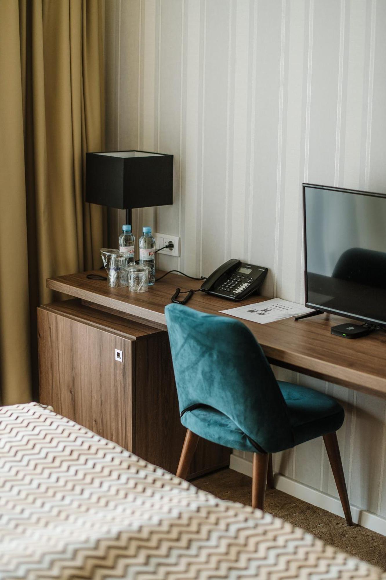 Hotel Nais Ниш Екстер'єр фото