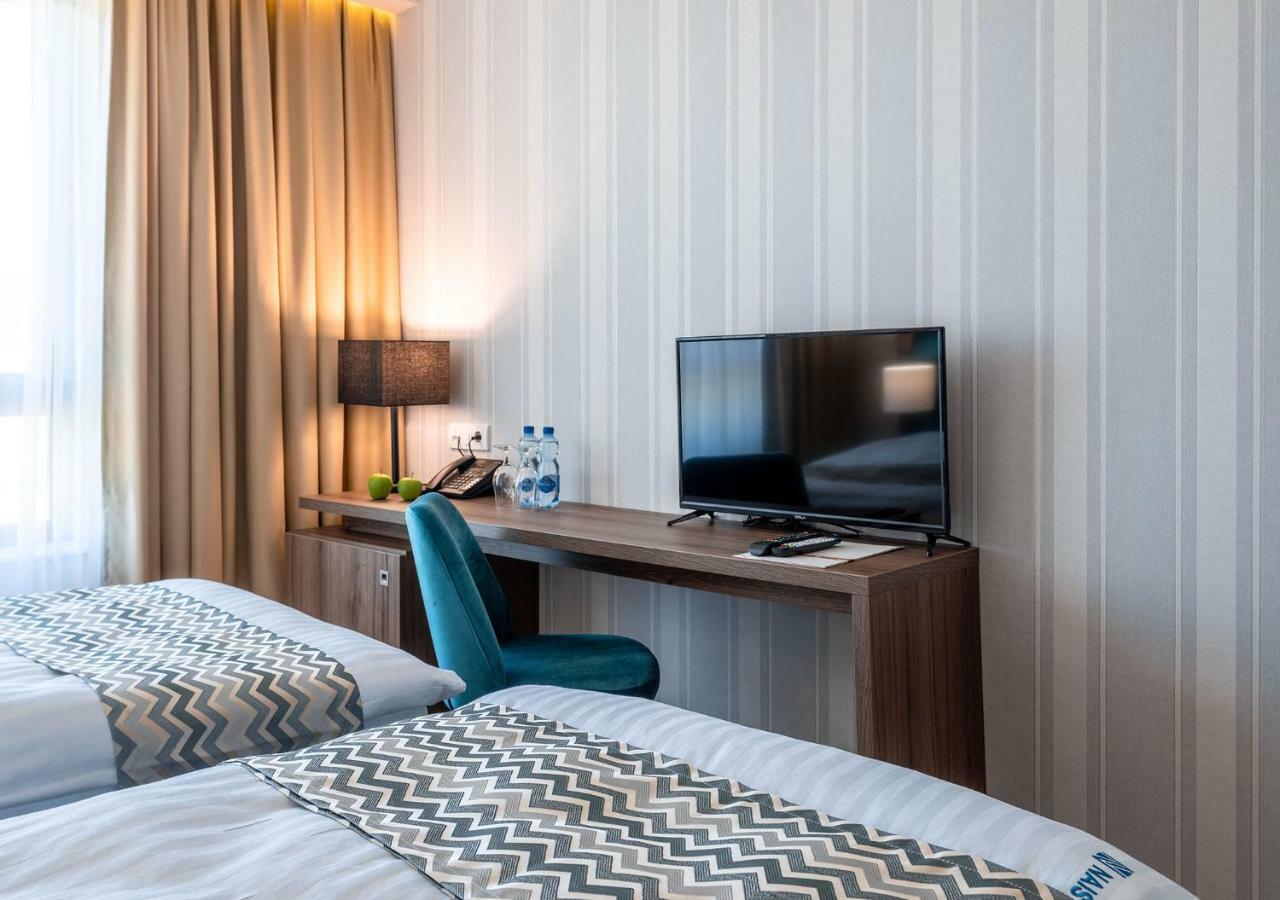 Hotel Nais Ниш Екстер'єр фото