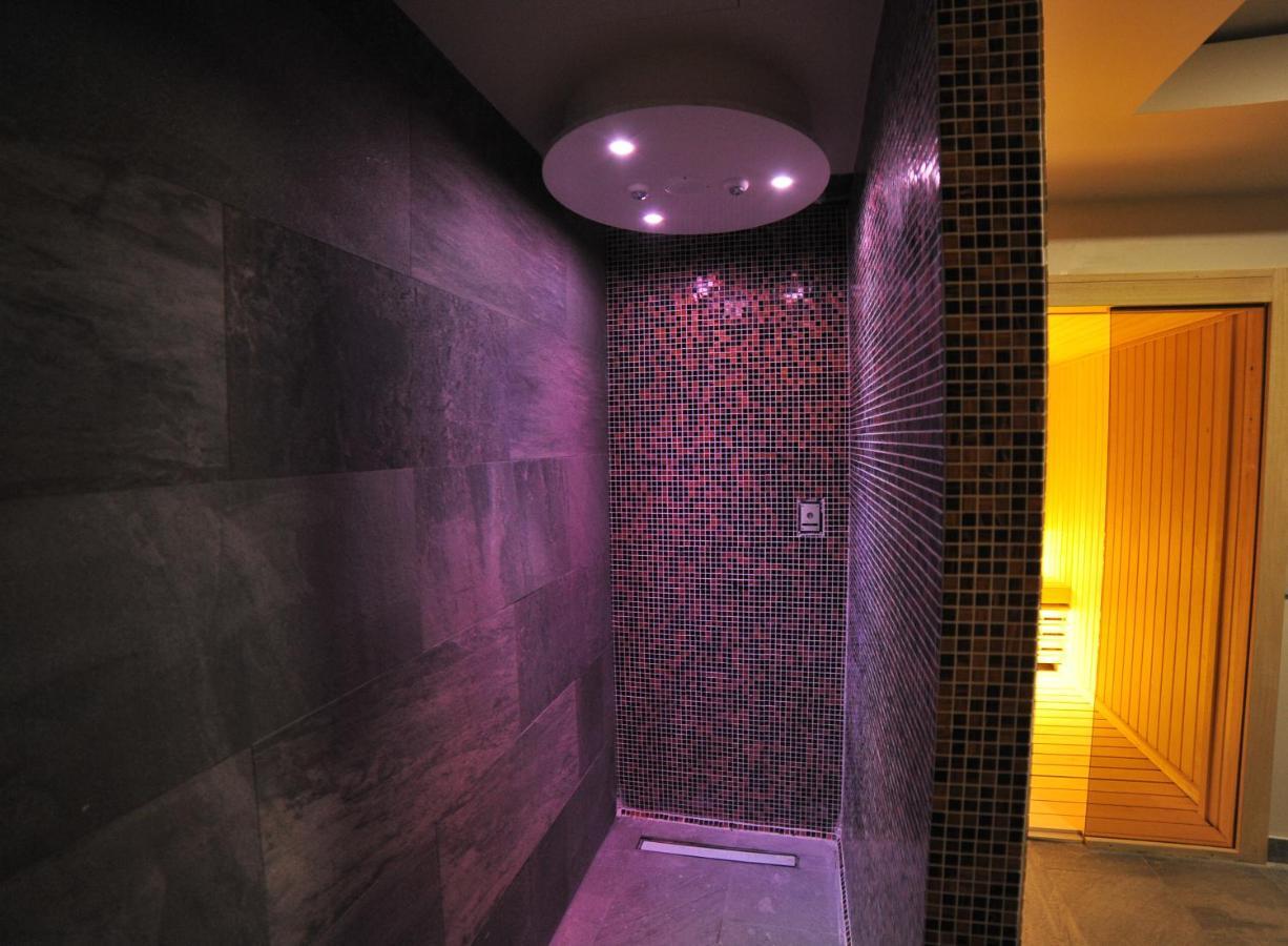 Hotel Nais Ниш Екстер'єр фото