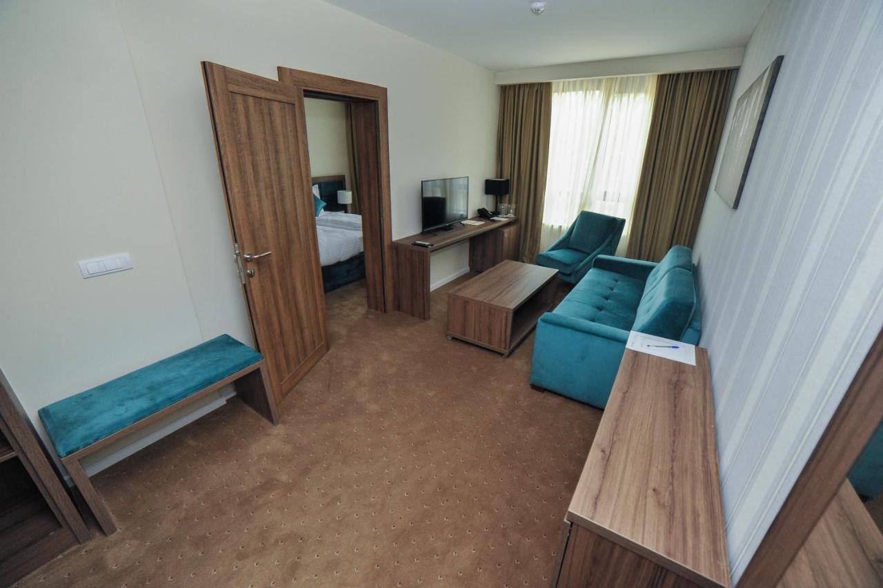 Hotel Nais Ниш Екстер'єр фото